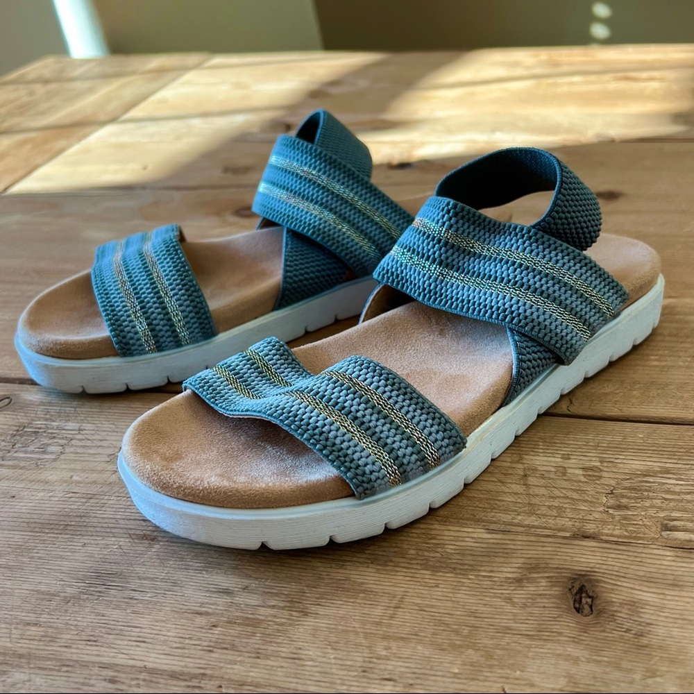 SO Blue and Gold Metallic Stretch Elastic Comfort Sandals Womens Size 7.5 Medium